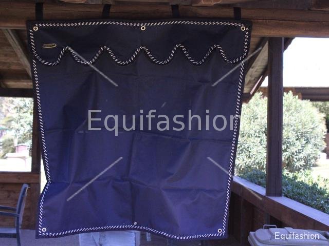 Blue curtain box horse - Click Image to Close