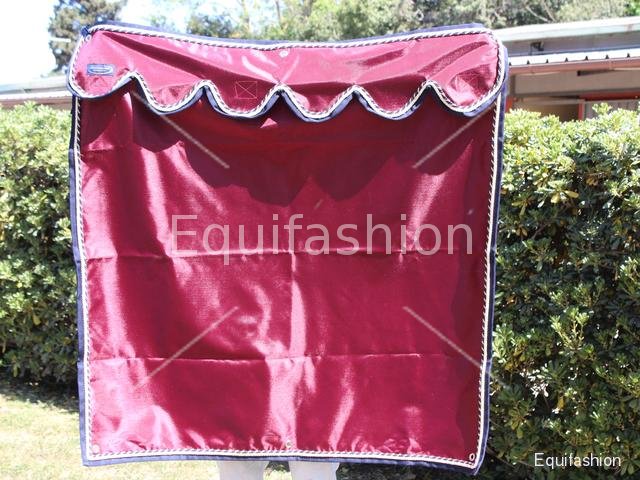 Tenda box cavallo bordeaux - Clicca l'immagine per chiudere