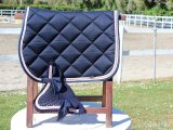 Sottosella blu con doppia treccia rosa e strass