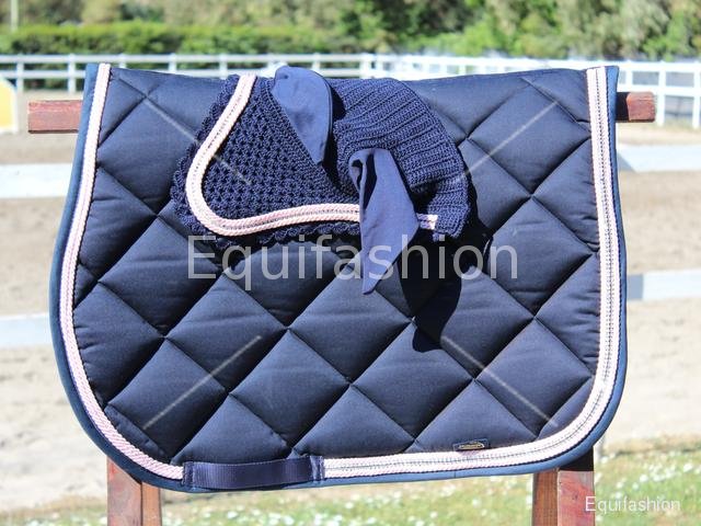 Sottosella blu con doppia treccia rosa e strass - Clicca l'immagine per chiudere